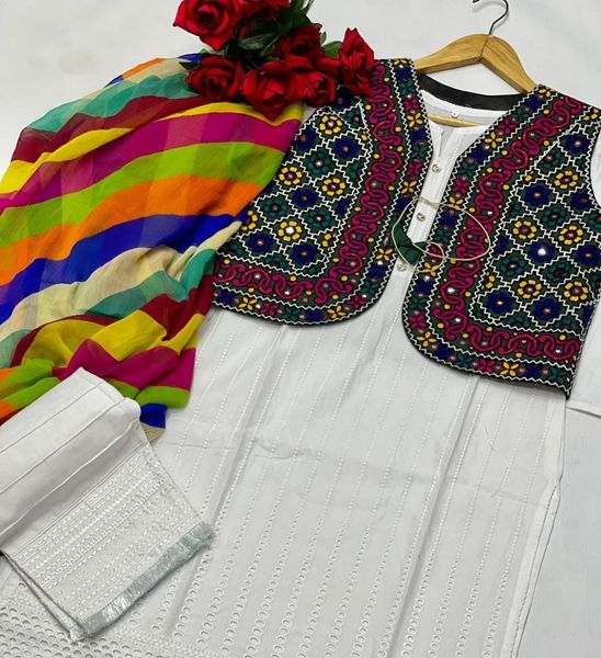 INDIAN CHICKEN KARI CUT WORK