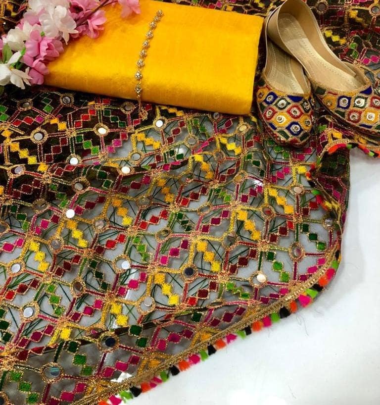 UNSTICHED 3 PIECE RAW SILK DRESS PRICE IN PAKISTAN