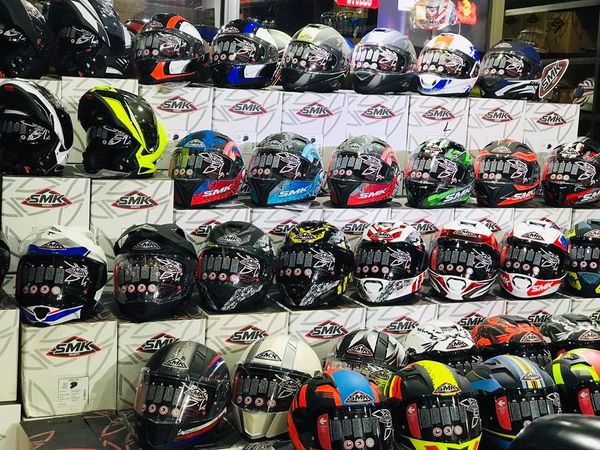 studds helmet pakistan